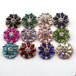 Wholesale High Grade Metal Stitched Flower Buttons Zinc Alloy Shank Rhinestone Pearl Button for Coat Sweater