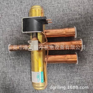 วาล์วสามทางสี่ทางแบบย้อนกลับ Shf 20d 46 04 Sq D44024 000001 24V Dc สำหรับงานทำความเย็น ป้องกันการกัดกร่อน - Product Image 4