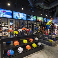 Étagère de présentation pour magasin de sport, présentoir en métal avec éclairage LED pour vêtements de sport, design d'intérieur de salle de sport