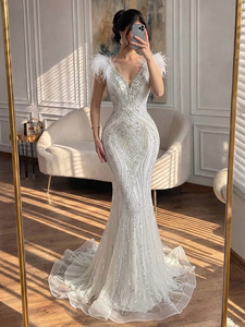 Abito da Sera Elegante Serene Hill LA73098A Bianco con Perline, Stile Sirena, Senza Spalline, per Cerimonie Nuziali - Product Image 1