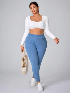 Jeans Skinny Blu Elasticizzati di Alta Qualità per Donne Taglie Forti, con Fiocco e Alta Elasticità - Product Image 5