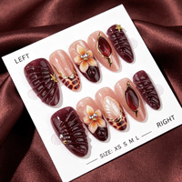 Faux ongles en amande pour l'automne et l'hiver, 30 pièces, avec feuille d'or 3D, effet œil de chat, fleur, étoile, perle, pour manucure DIY tendance