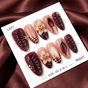 Faux ongles en amande pour l'automne et l'hiver, 30 pièces, avec feuille d'or 3D, effet œil de chat, fleur, étoile, perle, pour manucure DIY tendance - Product Image 4