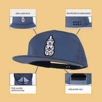 Casquette de baseball en maille polyester pour hommes, avec découpe laser, broderie, 7 panneaux, visière plate, snapback, logo personnalisé