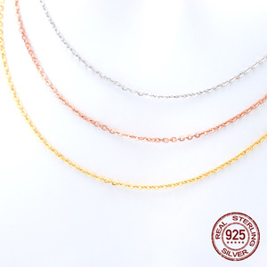 Cadena de Plata de Ley S925 Hipoalergénica Italiana con Eslabones Cruzados, Cadena de Plata Brillante de Alta Calidad para Mujer - Product Image 3