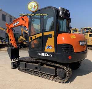 Excavatrice compacte d'occasion Doosan DH60-7 avec moteur Yanmar, 6 tonnes, modèle 2022, boîte de vitesses et engrenages, livraison mondiale prête à être expédiée - Product Image 1