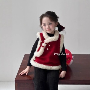 Tongxingyuan Red Chinese Style Fleece-lined Vest For Toddlers New Year Cheongsam With Fur Trim - Product Image 2