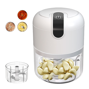 Licuadora Portátil Mini Recargable, de Plástico, con Batería, Electrodoméstico de Cocina para Uso Doméstico y al Aire Libre - Product Image 1