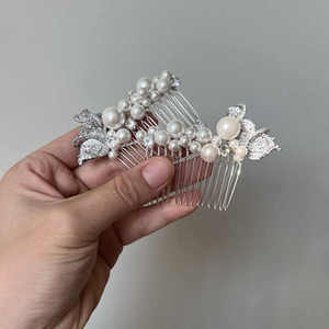 Épingle à cheveux de mariée Yutang Fashion style Ins en alliage, zircon et perles coquillages, mini peignes à cheveux mignons et doux pour mariage, 13 cm pour filles - Product Image 4