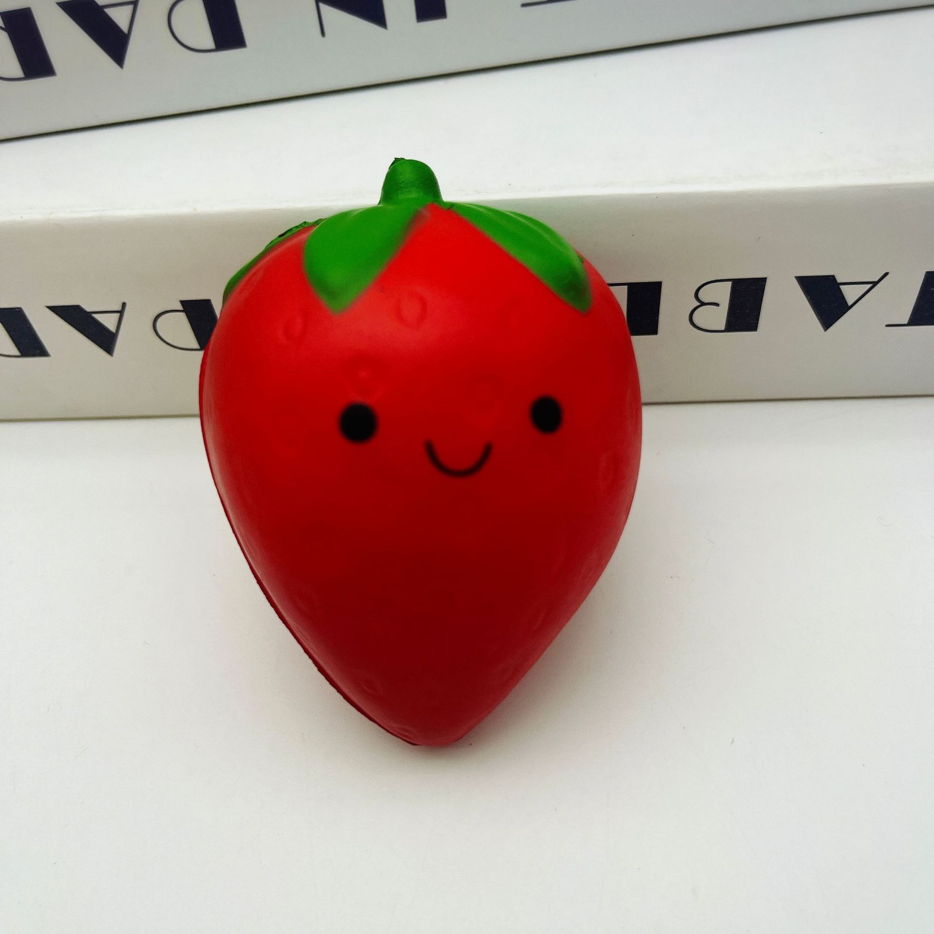 sourire fraise 7,5cm