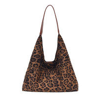 Sac fourre-tout en velours imprimé léopard - Grande capacité, léger, sac bandoulière en polyester pour l'hiver et l'usage quotidien
