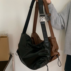 Sac messager pour femme grande capacité noir et marron avec fermeture éclair style normcore minimaliste pour les trajets quotidiens été 2024 - Product Image 2