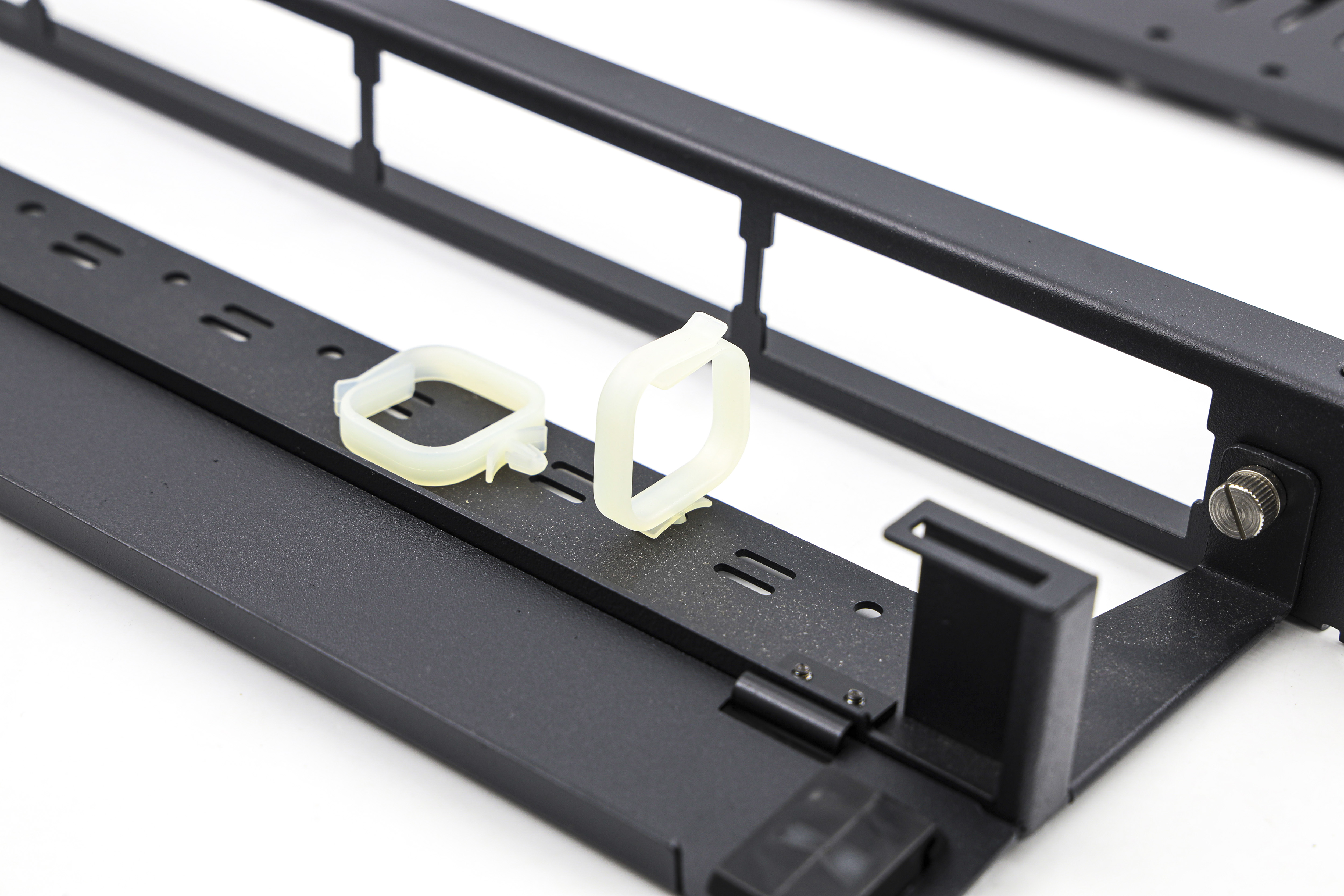 High Density MPO 1U Fiber Patch Panel 96 Port Rack Mount 4 Cassette Modules