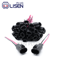 موصل سيارات ذكر أسود ثنائي الاتجاه من سلسلة Econoseal III .187 من TE Connectivity طراز Lisen Plug 176143-2 مع سلك توصيل