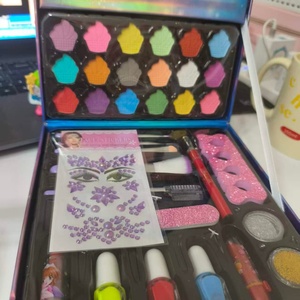 Ensemble de maquillage complet pour enfants K-POP avec trousse de maquillage, cadeau d'anniversaire pour enfant, jouet de beauté, trousse de maquillage pour filles - Product Image 6