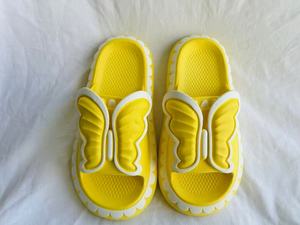 Pantofole Gialle a Forma di Farfalla in EVA Antiscivolo con Punta Aperta per l'Estate, Taglie 37 38 39 40 - Product Image 1
