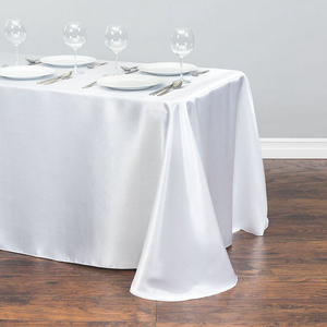 Nappe de table carrée moderne en satin pour la maison, l'hôtel ou le mariage Tissu en polyester durable tissé Accessoire de salle à manger élégant - Product Image 2