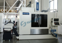 Nouvelle machine de tour de centre d'usinage vertical automatique GSK CNC BT40 pour la fabrication de moules de traitement des métaux VMC1165