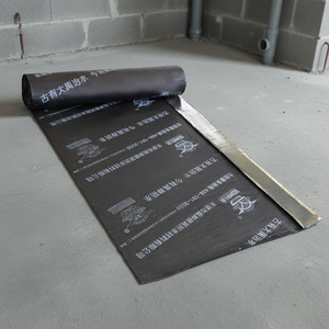Membrane d'étanchéité auto-adhésive en <span class=keywords><strong>bitume</strong></span> SBS moderne 1,5 mm pour dalles et murs 1m X 20m Prix d'usine Livraison rapide - Product Image 4