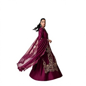 Elegante Salwar Kameez morado de seda hasta el suelo con diseño bordado para mujer, ropa de boda, estilo tradicional indio pakistaní. - Product Image 4