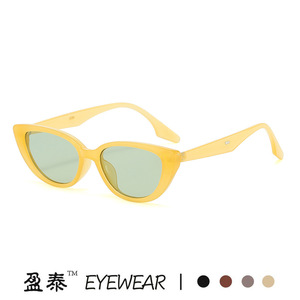 แว่นตา แว่นกันแดดทรงแคทอาย กรอบพีซีสีดำ UV400 แว่นกันแดดสำหรับผู้หญิง - Product Image 3