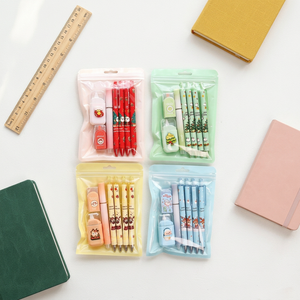 Coffret cadeau commémoratif de papeterie scolaire personnalisée CCH pour les fêtes de Noël - Product Image 6