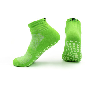 Calzini sportivi antiscivolo personalizzati per calcio adulto Pilates Yoga Grip con graziose <span class=keywords><strong>scarpe</strong></span> <span class=keywords><strong>da</strong></span> bambino ricamate - Product Image 1