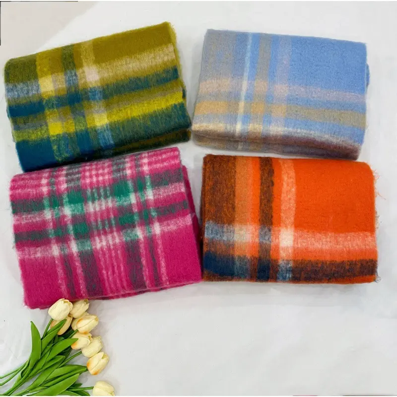 2024 Plaid fringe thick winter scarf for women high quality Colorful plaid warm fashion scarf