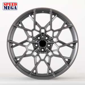 Rines Deportivos de Lujo Wheelshome 5 X 112 de 22 Pulgadas, Diseño Multirradio en Acabado Satinado Gris Metálico, Rines Forjados en Stock para BMW M760E - Product Image 2