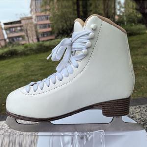 Bottes de patinage artistique sur <span class=keywords><strong>glace</strong></span> pour femmes de niveau moyen, dessus en cuir, lame en acier inoxydable - Product Image 5