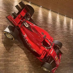 Soporte de exhibición personalizado para modelo de coche de carreras F1 de metal, estilo industrial, preensamblado y con recubrimiento en polvo, para decoración. - Product Image 4