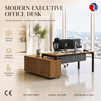 Bureau de direction en forme de L de luxe avec armoire de rangement, poste de travail moderne
