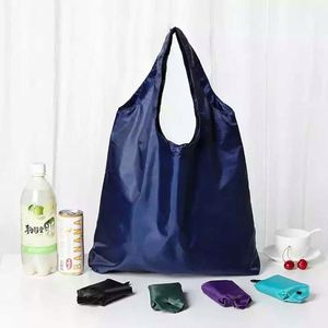 Sac fourre-tout moyen personnalisé en nylon écologique et polyester recyclé avec poignée d'épaule, pliable, pour le shopping, promotionnel - Product Image 3
