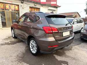 Auto Usado Haval 2017 H2 1.5T 2WD Modelo de Lujo con Etiqueta Roja Semiautomático Eficiente en Consumo de Combustible Potente y Eficiente Auto Usado de Gasolina - Product Image 4