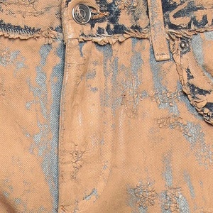 Jeans Slim-fit Personalizzati in Denim Elasticizzato Rivestito in Foil, Jeans Svasati Dorati all'Ingrosso, Jeans da Uomo di Alta Qualità - Product Image 4