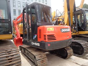 Oferta Especial: Excavadora de Ruedas Usada Doosan DH55 de 5 Toneladas, Modelo 2016, Alta Eficiencia, con Componente de Bomba Principal, Importada de Japón - Product Image 2