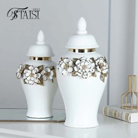 J328 Pot à gingembre nordique en céramique pour ameublement d'intérieur ornement de décoration d'intérieur vase blanc et or pour hôtel de mariage