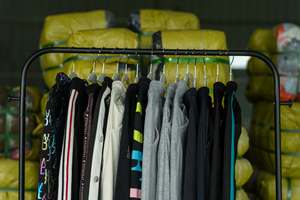 WS027-2高品質セカンドハンドレディーススウェットパンツトップグレード低価格夏用卸売りベールス古着 - Product Image 4