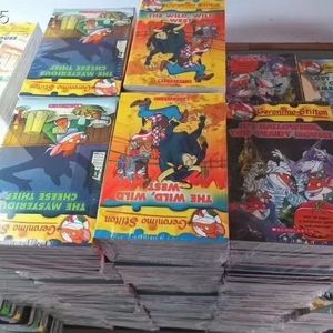Geronimo Stilton, el Ratón Reportero, Volumen 180, Novelas de Aventuras Ilustradas a Todo Color, Libros de Cartón con Ilustraciones en Inglés - Product Image 2