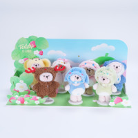 Tableau de scène de cabane forestière sur le thème de l'aventure, pouvant être associé à des chapeaux de randonnée et des ours en peluche pour la randonnée