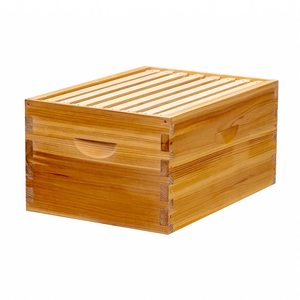 Colmena Langstroth de 8 cuadros de madera de abeto duradera de 2 capas con revestimiento de cera - Product Image 4