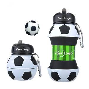 Bouteille d'eau de sport pour enfants de 550 ml, design de ballon de football pliable, paille de voyage personnalisée, <span class=keywords><strong>gourde</strong></span> scolaire, bouteille en silicone pliable - Product Image 1