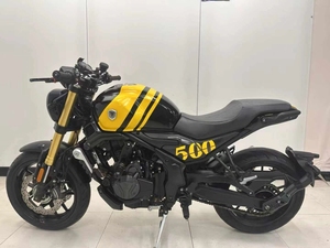 Motocyclettes d'occasion Voge 500AC 500cc, moto à essence, cruiser, moto vintage, streetbike 500cc, moteur refroidi par eau, Pro - Product Image 5