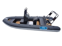 Ce bateau rigide gonflable de haute qualité de 19 pieds de 5.8m en aluminium de patrouille en V profond pour la pêche de luxe grand pont-terrasse à rames pour l'extérieur