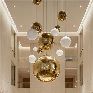 ลูกบอลสแตนเลส201/304แบบกลวงไร้รอยต่อสีทองประดับทรงกลมสำหรับตกแต่งงานปาร์ตี้ - Product Image 1