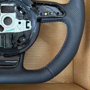 Volante de coche de cuero completo con costuras blancas y perforaciones parciales, con calefacción, para Audi <span class=keywords><strong>2013</strong></span> 2015 B8 A7 S5 Rs4 <span class=keywords><strong>s</strong></span> <span class=keywords><strong>Line</strong></span> A5 8t B9 S4 - Product Image 3
