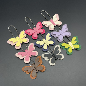 Porte-clés papillon 3D double couche en cuir fait main, pendentif de sac tendance en cuir PU coloré pour femme - Product Image 2