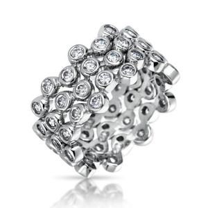 Bague infinie élégante en rhodium plaqué, empilable, avec sertissage en forme de bulle, pour mariage, anniversaire, cadeaux - Product Image 1