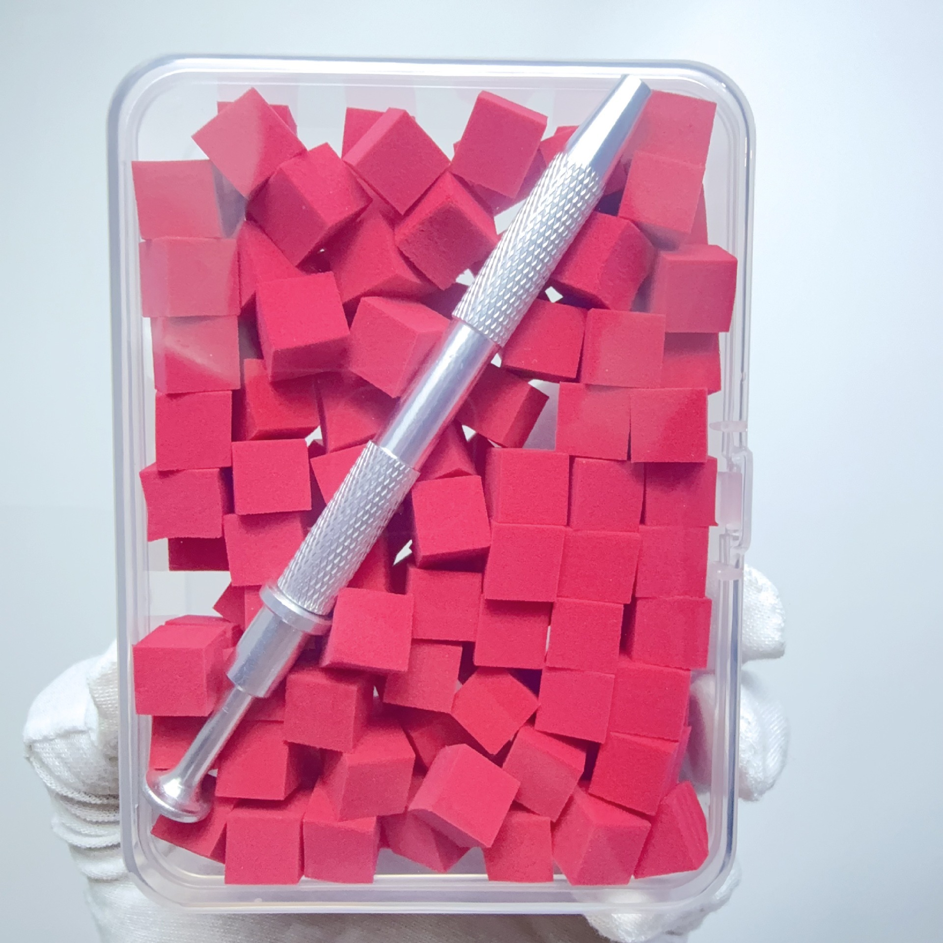 100 pieces of cotton swabs in a box with pen [red]