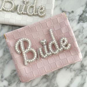 Bolsa Cosmética Pequeña con Perlas para Regalo de Despedida de Soltera, Accesorios para la Novia, Día de la Boda - Product Image 3